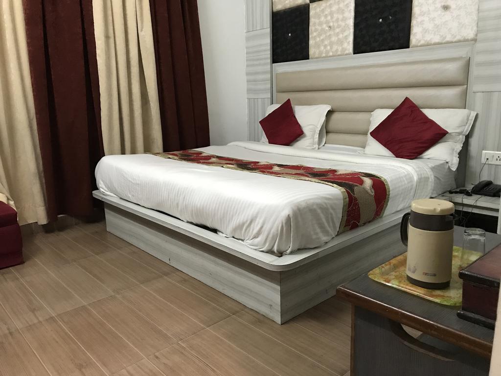 Hotel Katra Residency 외부 사진